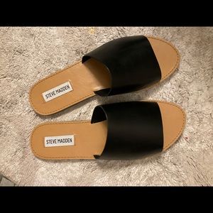 Steve Madden sandal